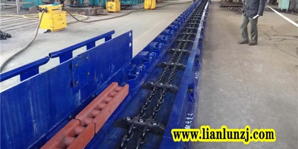 提高<i style='color:red'>116smd09溜槽</i>的使用周期，刮板機(jī)的安裝維護(hù)應(yīng)該怎么做？