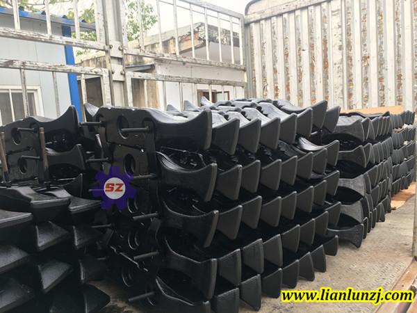 <i style='color:red'>煤溜子刮板</i>機配件廠家，綜采煤溜子配件發(fā)貨