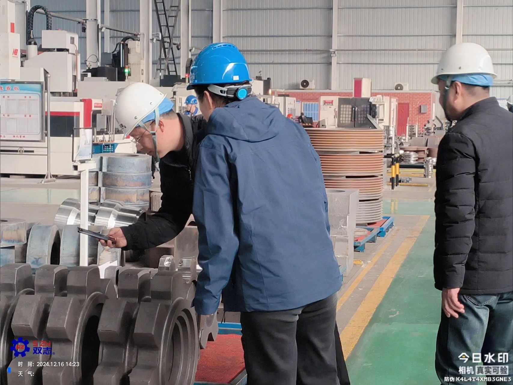 焦作神華重機(jī)謝書(shū)記一行蒞臨河南雙志指導(dǎo)工作