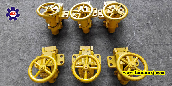 刮板機(jī)手動緊鏈器如何工作的？