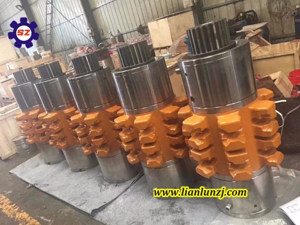 SGZ1000鏈輪組件等刮板機(jī)配件驗(yàn)收完畢！