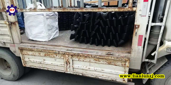 刮板機116SC-01刮板什么材質(zhì)好？